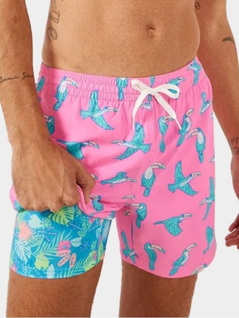 Chubbies Toucan Do Its 5.5" lined swim Trunks